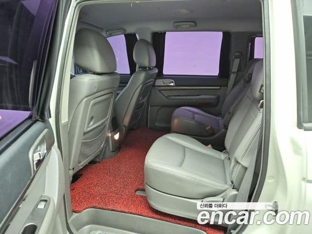 KG모빌리티(SsangYong) Korando 투리스모 4WD GT 9인승, 2015 12