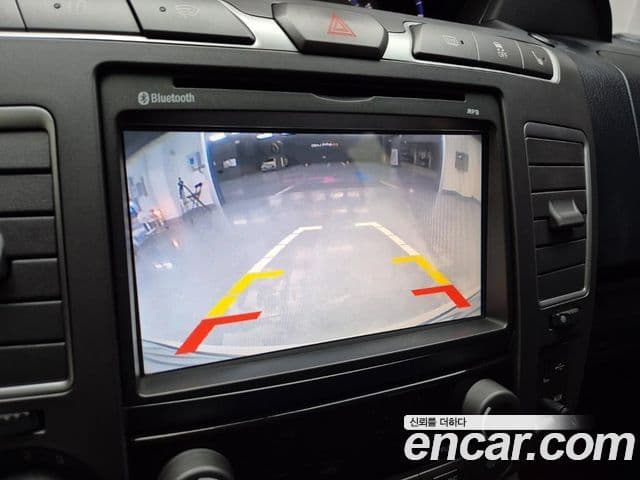 KG모빌리티(SsangYong) Korando 투리스모 4WD GT 9인승, 2015 14