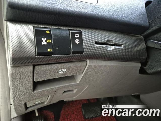 KG모빌리티(SsangYong) Korando 투리스모 4WD GT 9인승, 2015 17