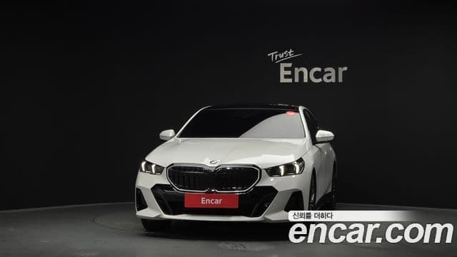 BMW 5시리즈 (G60) 520i M Sport, 2025 3
