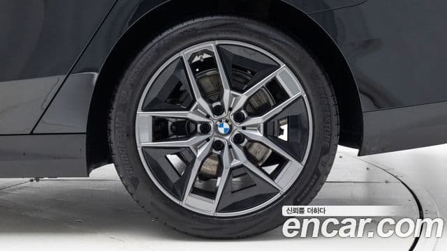 BMW 5시리즈 (G60), 2025 все фото