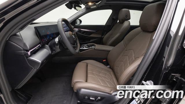 BMW 5시리즈 (G60), 2025 10