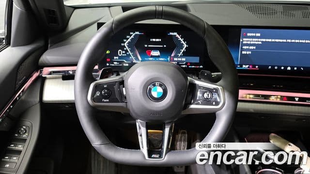 BMW 5시리즈 (G60) 520i M Sport, 2025 13