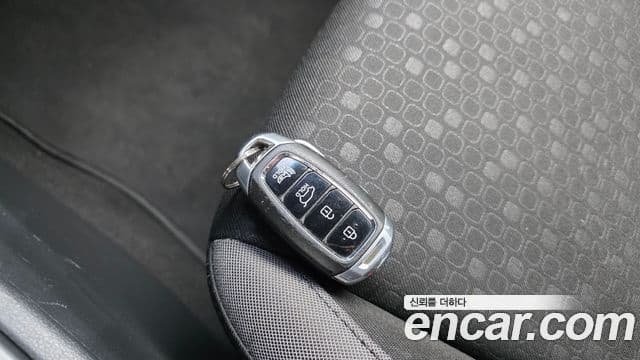 Hyundai Kona Smart, 2018 19