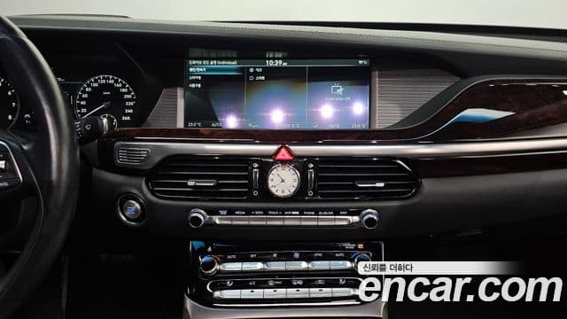 Genesis EQ900 Premium Luxury, 2017 15