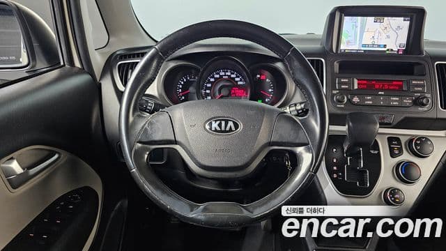 Kia Ray Special, 2013 15