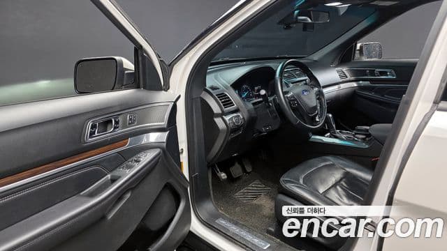 Ford Explorer 5세대, 2017 11