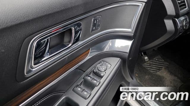 Ford Explorer 5세대, 2017 18