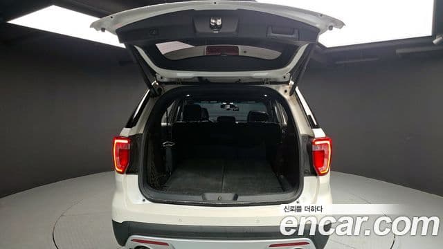 Ford Explorer 5세대, 2017 20