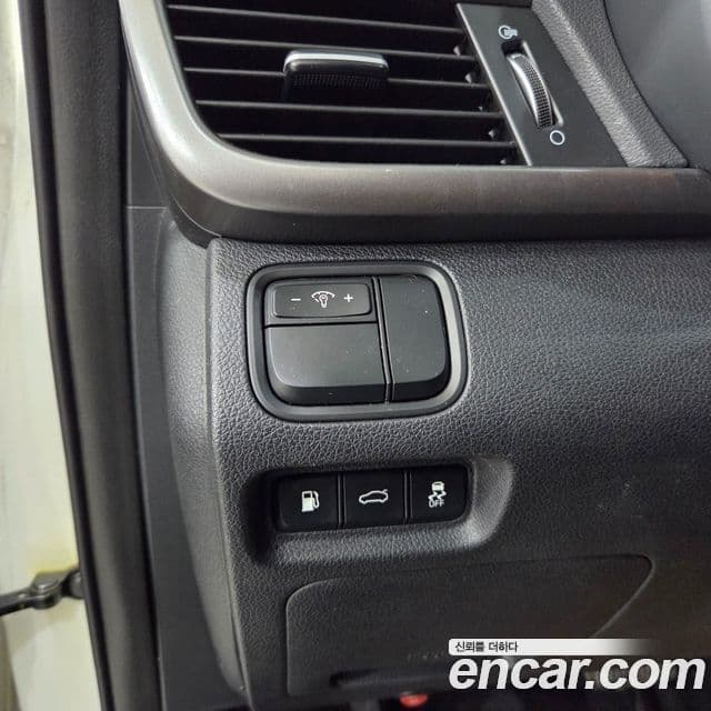 Kia K5 2세대 MX Deluxe, 2018 9