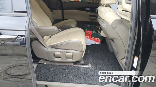 Kia Carnival 4세대 Signature, 2021 11