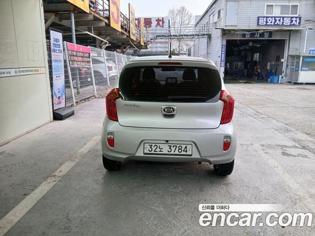 Kia All New Morning Special, 2012 4