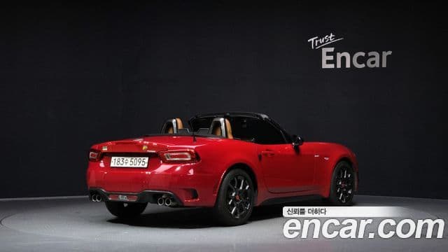 Fiat 124 스파이더 1.4 Abarth, 2017 2