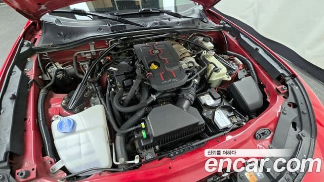 Fiat 124 스파이더 1.4 Abarth, 2017 6