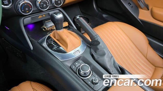 Fiat 124 스파이더 1.4 Abarth, 2017 9