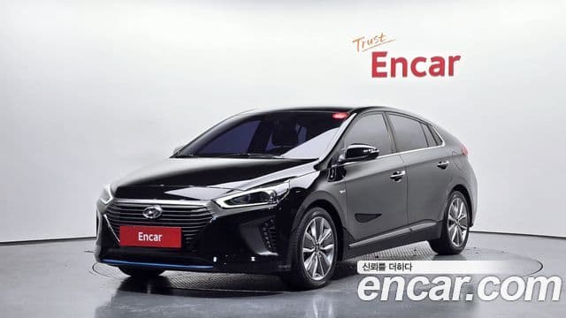 Hyundai Ioniq гибрид, 2018 1