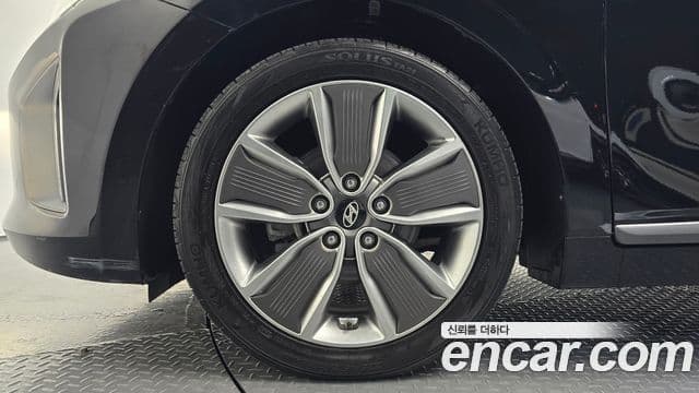 Hyundai Ioniq гибрид, 2018 все фото