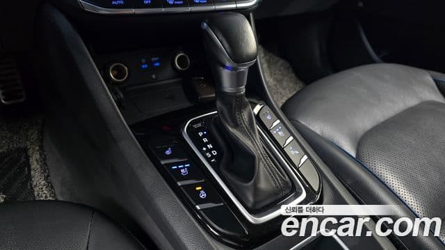 Hyundai Ioniq гибрид, 2018 9