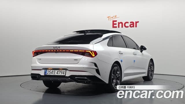 Kia K5 гибрид 3세대 Signature, 2023 2