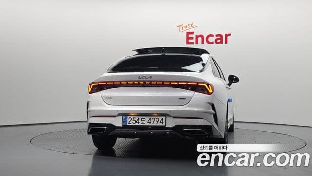 Kia K5 гибрид 3세대 Signature, 2023 4