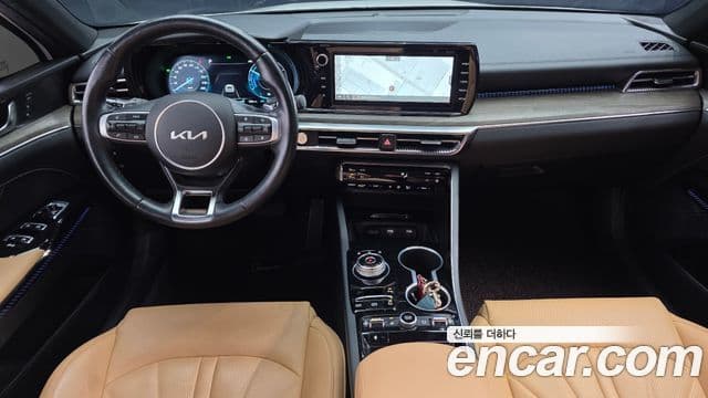 Kia K5 гибрид 3세대 Signature, 2023 7