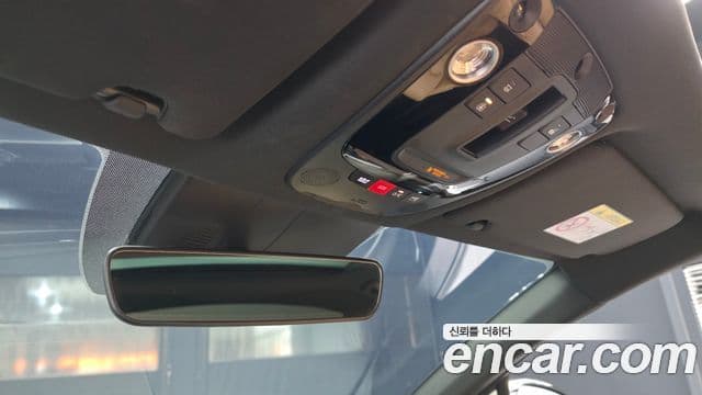 Kia K5 гибрид 3세대 Signature, 2023 18