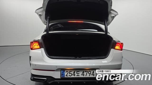 Kia K5 гибрид 3세대 Signature, 2023 20