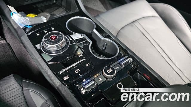 Kia The / новый New K5 гибрид 3세대 Noblesse, 2026 9