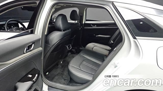 Kia The / новый New K5 гибрид 3세대 Noblesse, 2026 12