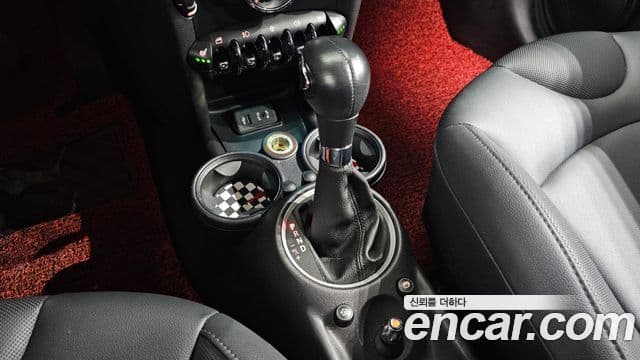 Mini Cooper D 2세대, 2013 9