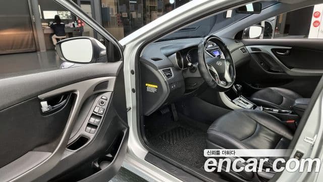 Hyundai Avante MD Premier, 2012 11