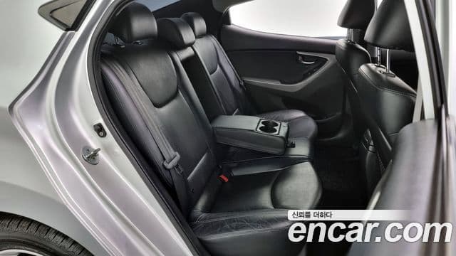 Hyundai Avante MD Premier, 2012 12