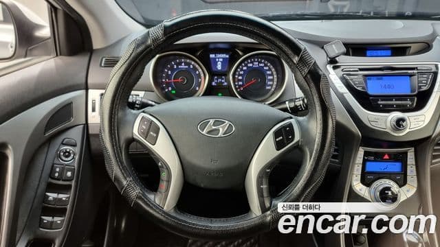 Hyundai Avante MD Premier, 2012 14