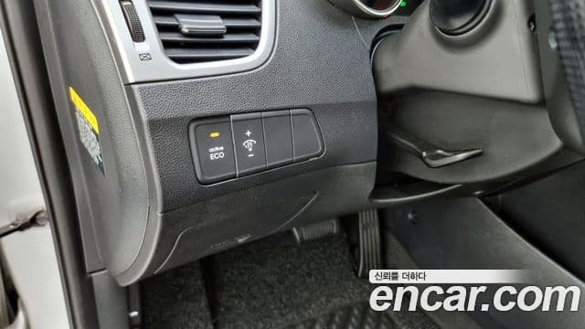 Hyundai Avante MD Premier, 2012 16