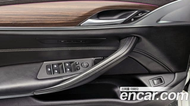 BMW 5시리즈 (G30) 530i Luxury Plus, 2018 18