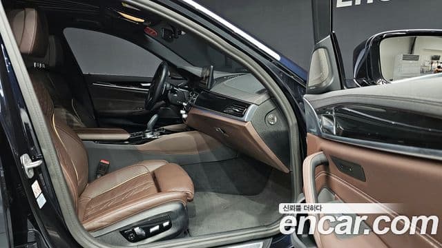 BMW 5시리즈 (G30) 530e M Sport, 2023 10