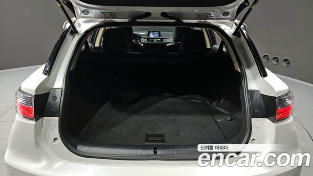 Lexus CT200h ZWA10, 2015 20