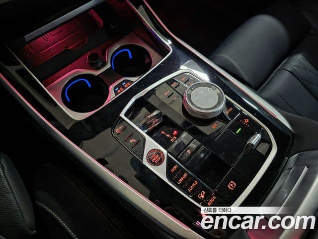 BMW X7 (G07) xDrive 40i M Sport 6인승, 2024 18