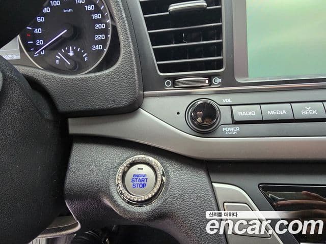 Hyundai Avante AD 1.6 GDI Value Plus, 2018 14