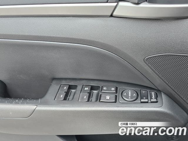 Hyundai Avante AD 1.6 GDI Value Plus, 2018 17