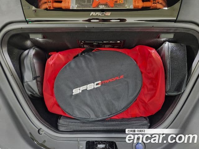 Ferrari SF90 스트라달레, 2021 14