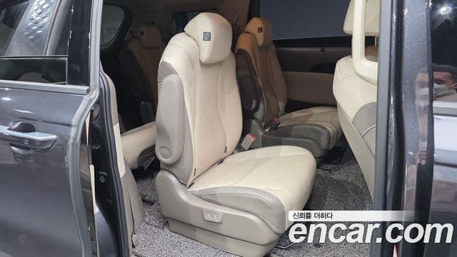 Kia Carnival 4세대 Signature, 2023 12