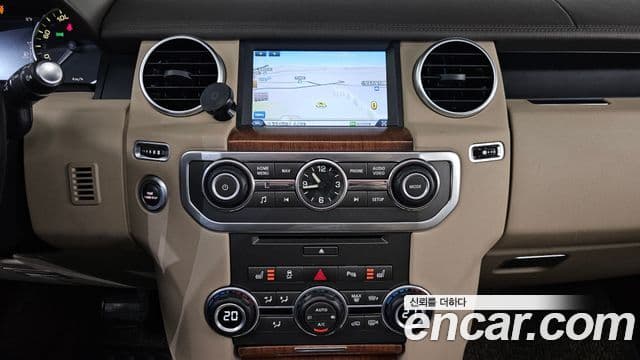 Land Rover Discovery 4 3.0 SDV6 SE, 2016 16