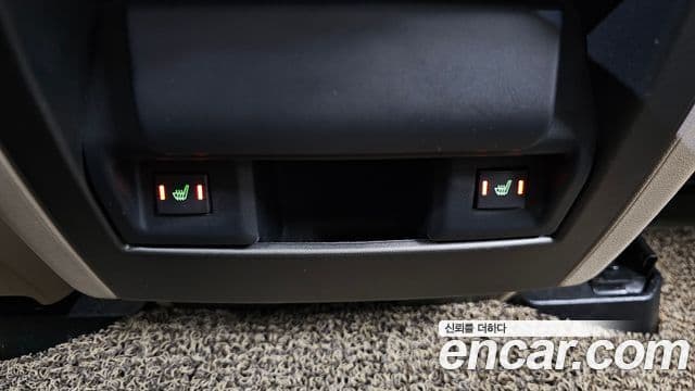 Land Rover Discovery 4 3.0 SDV6 SE, 2016 18