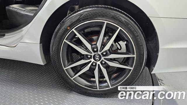 Hyundai LF Sonata Premium, 2017 все фото