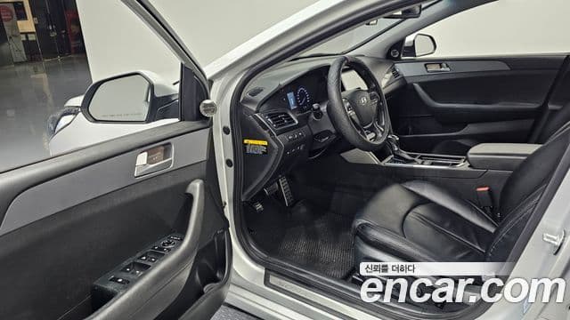 Hyundai LF Sonata Premium, 2017 11