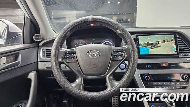 Hyundai LF Sonata Premium, 2017 14