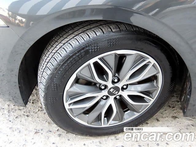 Kia K5 гибрид 3세대 Signature, 2020 20