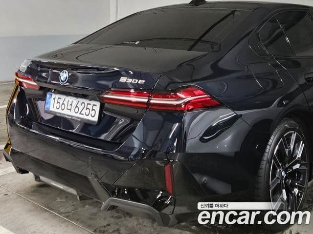 BMW 5시리즈 (G60) 530e xDrive M Sport, 2026 9