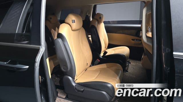 Kia Carnival 4세대 Prestige, 2022 12